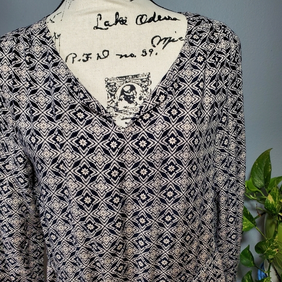 Suzy Shier long sleeve dress, small - Picture 2 of 11